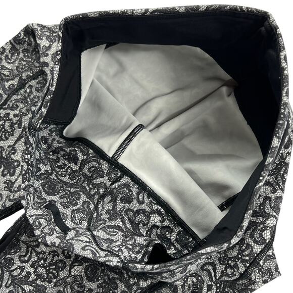 Lululemon Outrun High-Rise Crop Leggings Cinder Lace Black White Mesh Size 6 - Picture 11 of 16